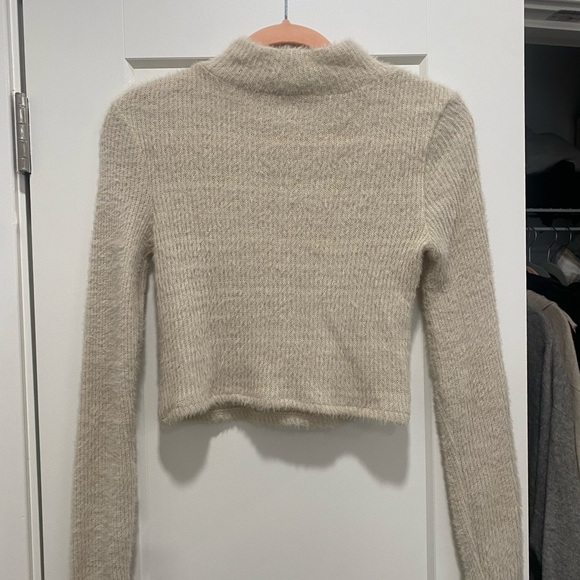 zara mock neck - Picture 2 of 4